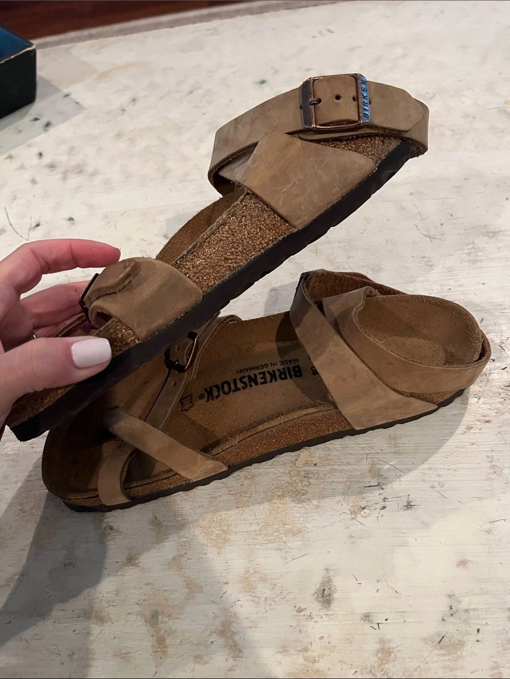 Birkenstock Yara model in the Tobacco Brown color from Oiled Leather | 38 or 7.5 - Picture 4 of 5
